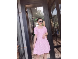 đầm linin hoa nút bọc