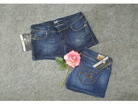 Quần đùi jeans nữ